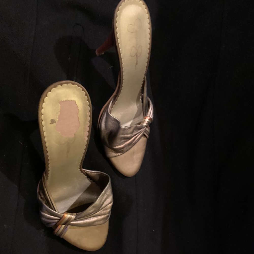 Jessica  Simpson open toe heel silver/gold